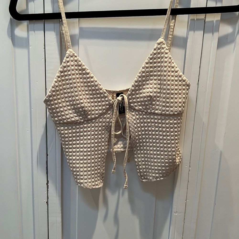 cropped tie tank